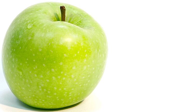 L'elenco degli alimenti consentiti nella dieta del grano saraceno comprende le mele
