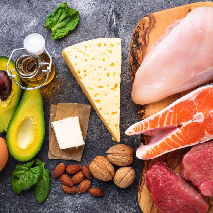 Alimenti sani e ricchi di grassi per la dieta chetogenica