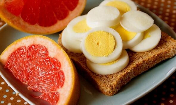 uova e pompelmo per la dieta maggi